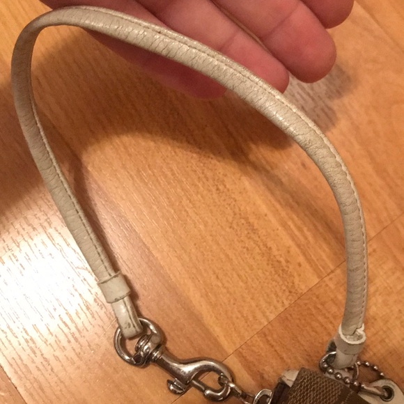 Coach - Picture 8 of 8